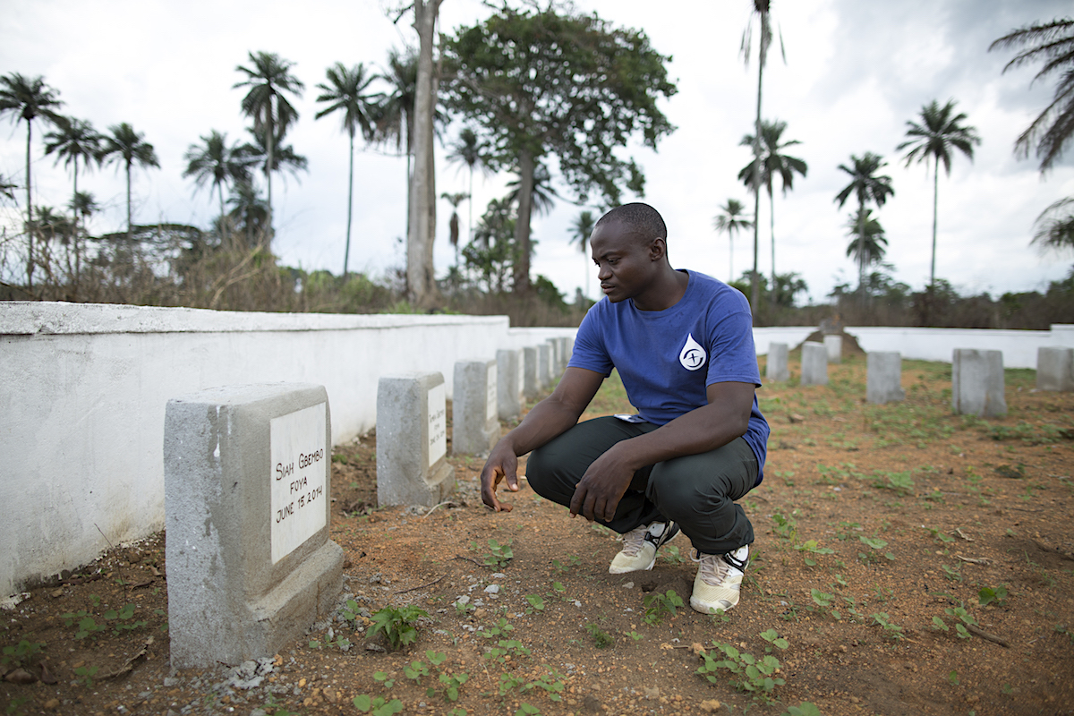 Joseph Gbembo in the documentary about Ebola, Facing Darkness